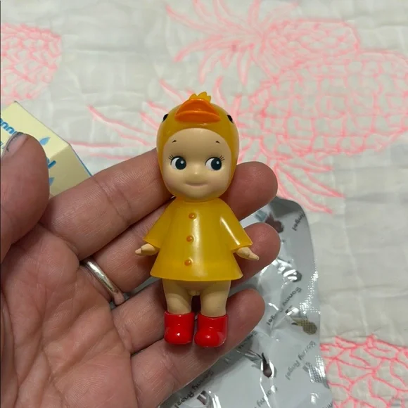 REVERSED - Sonny Angel - I Love Rainy Day Series Duck @awmaddy - Picture 2 of 7